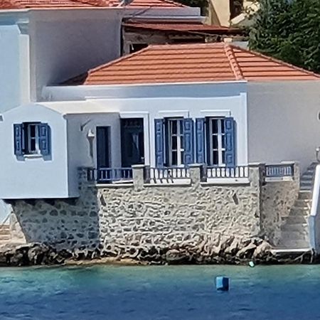 Halki Sea Breeze - A Waterfront Villa Eksteriør bilde