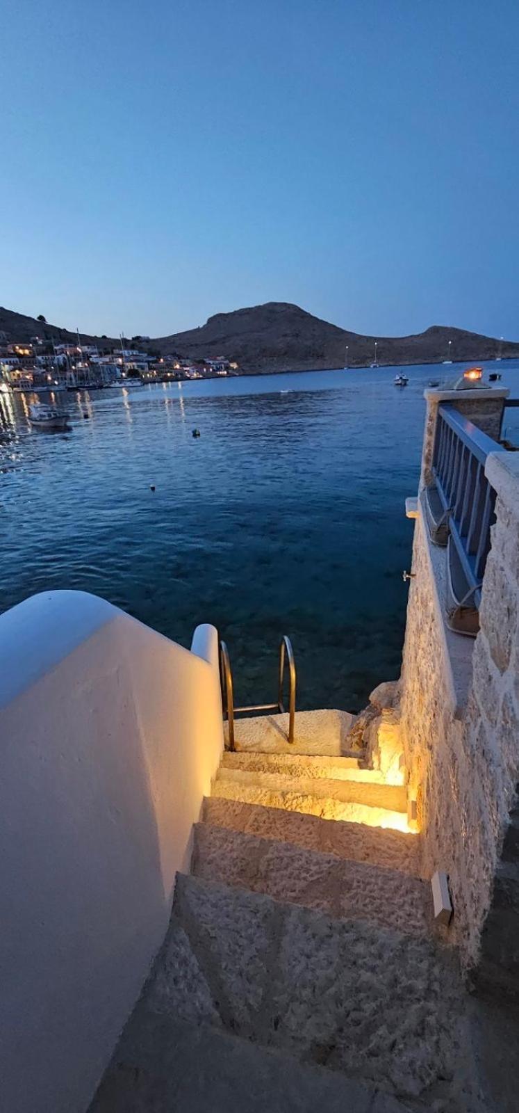 Halki Sea Breeze - A Waterfront Villa Eksteriør bilde