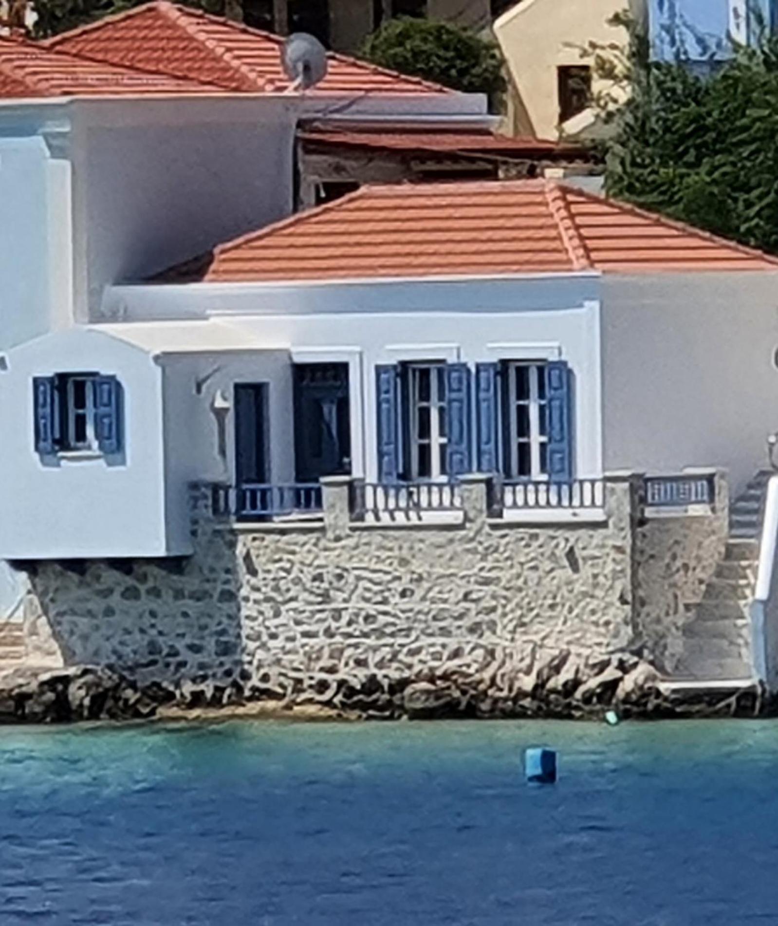 Halki Sea Breeze - A Waterfront Villa Eksteriør bilde
